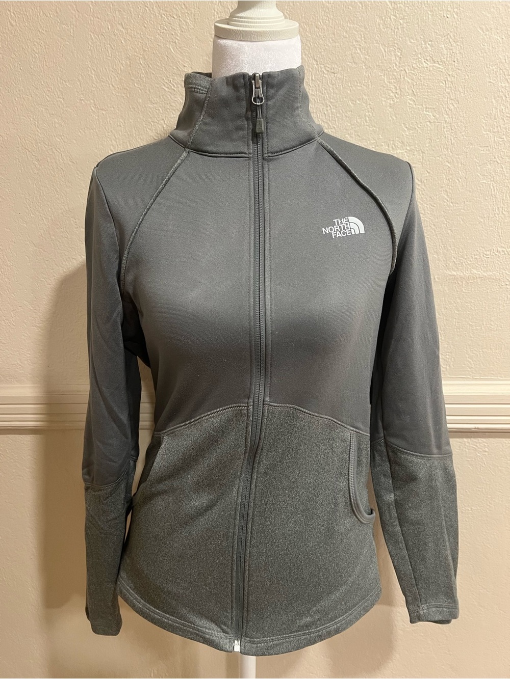 The North Face Women's Grey Full-Zip Utility Jacket
